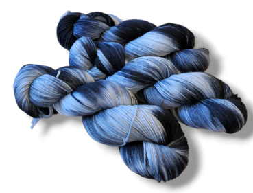 Wöllkchenwolle, mehr als Sockenwolle, extrafeine Merino "Nightcrawler"